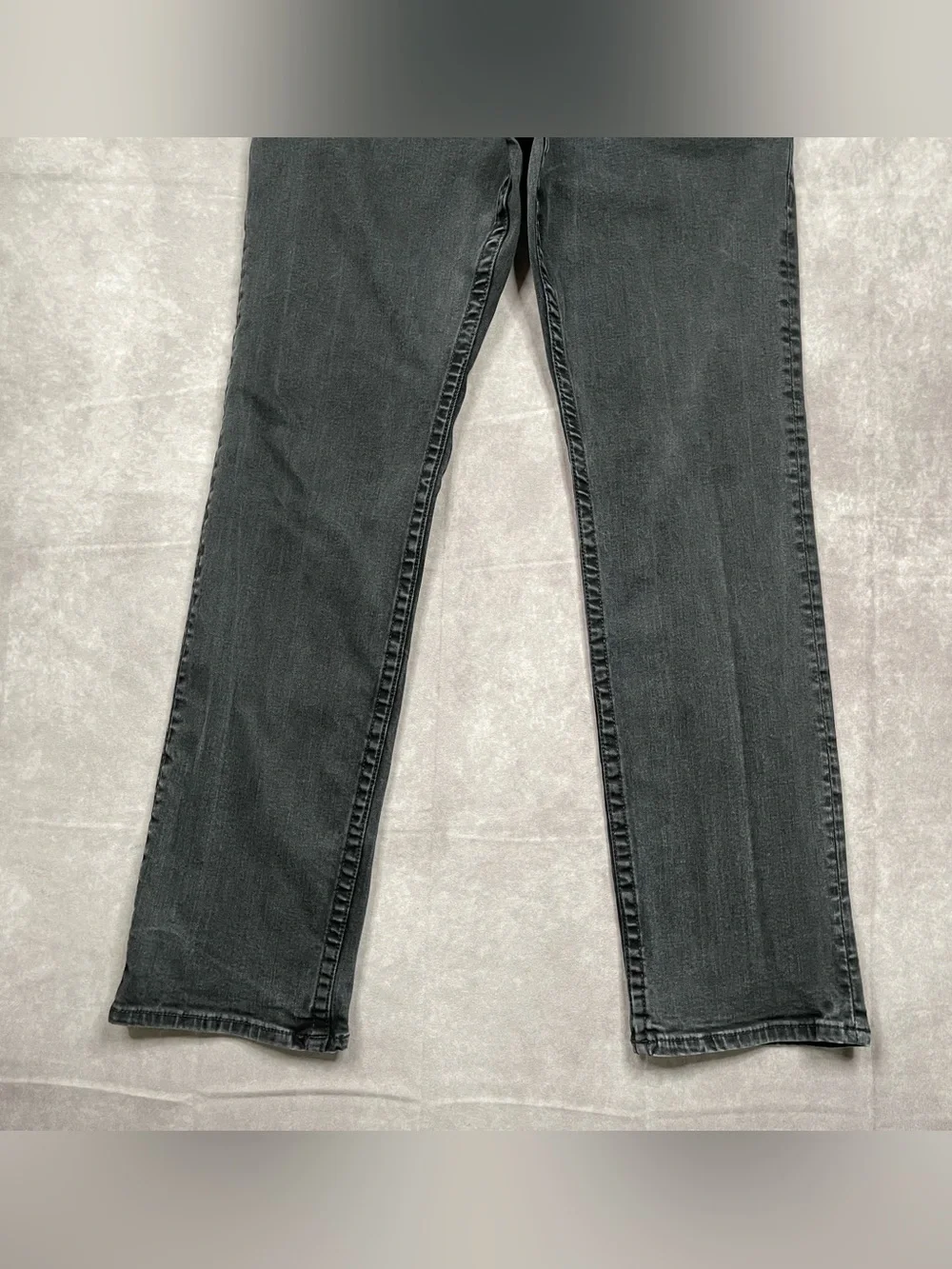 True Religion Ricky Jeans Mens Size 33 Black Back Flap Pocket Relaxed Straight